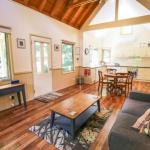 Alpine Arnica Cottage 1 - Holiday Jervis Bay 0