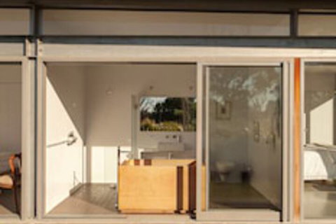 Avalon Coastal Retreat - Holiday Jervis Bay 1