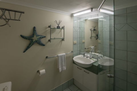 Centrepoint Holiday Apartments - Holiday Jervis Bay 3