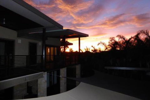 Serendipity Cable Beach Escape - Holiday Jervis Bay 4