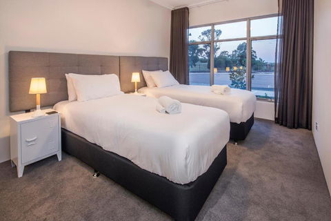 Cabots Click - Holiday Jervis Bay 1