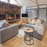 Silvertop Chalet - Holiday Jervis Bay 0