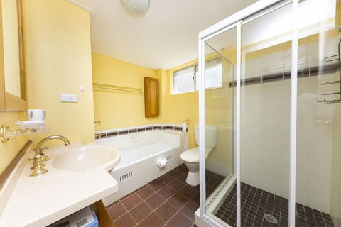 Camelot Unit 06 - Holiday Jervis Bay 2