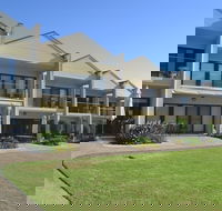 Elsinor Townhouse 4 Mulwala - Holiday Jervis Bay