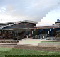 Lake House 61 Mulwala - Holiday Jervis Bay