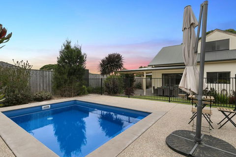 Beached AS Free Wifi Netflix & Foxtel Heated Pool - Holiday Jervis Bay 2