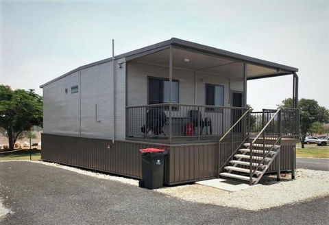 Lake Callide Retreat - Holiday Jervis Bay 2