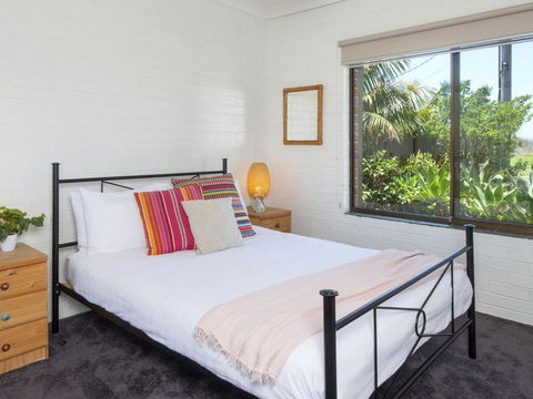 Beach House On Jones Beach Kiama Accommodation - Holiday Jervis Bay 2