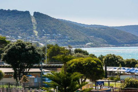 LOUTTIT BAY APARTMENT 1 Free Wifi Ocean Views & The Ultimate Location - Holiday Jervis Bay 4