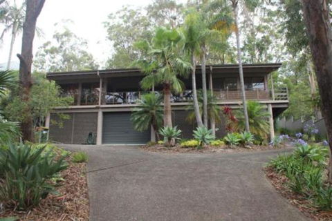LIZ LAKE - Holiday Jervis Bay 0