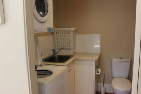 BEACHSIDE VILLA 2 - Holiday Jervis Bay 7