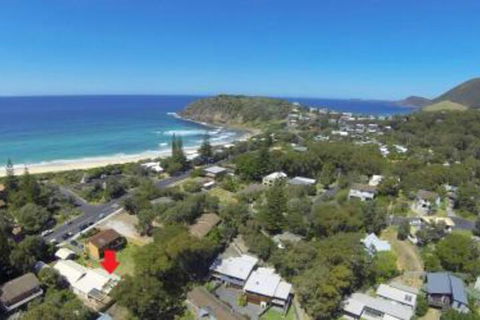 BEACHSIDE VILLA 2 - Holiday Jervis Bay 6