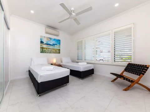 CANOPY HOUSE At PALM COVE - Holiday Jervis Bay 6