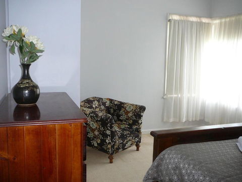 BEACHPOINT COTTAGE - Holiday Jervis Bay 6