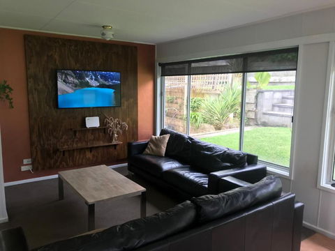 BEACHPOINT COTTAGE - Holiday Jervis Bay 5