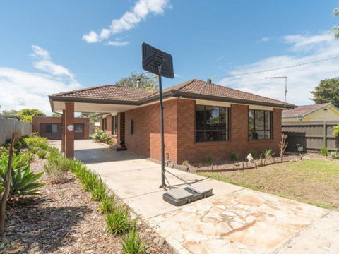 Family Foreshore Favourite - Holiday Jervis Bay 6