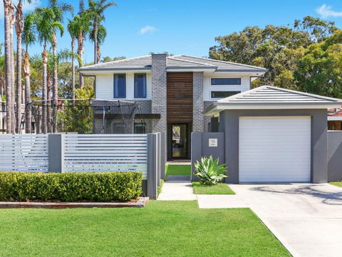 Lakeside Luxury 13 Lake Street - Holiday Jervis Bay 6