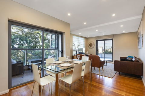 2 Bdrm North Sydney With Harbour Views - Holiday Jervis Bay 7
