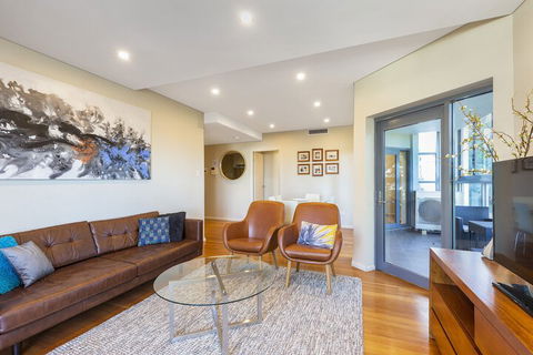 2 Bdrm North Sydney With Harbour Views - Holiday Jervis Bay 3
