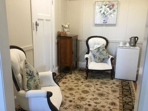 Araluen Historic House Deluxe Room - Holiday Jervis Bay 6