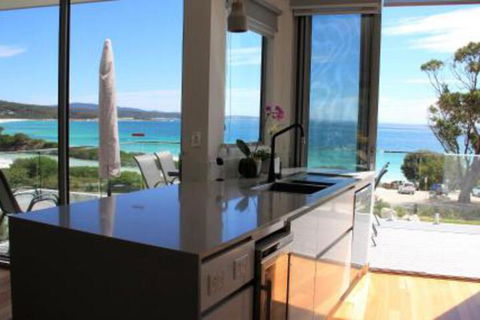 BEACHHOUSE BINALONG Luxury Waterfront Holiday House At Bay Of Fires - Holiday Jervis Bay 4