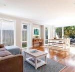 Sandy Feet - Holiday Jervis Bay