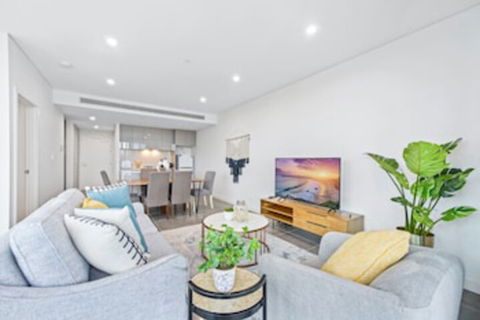HomeHotel Luxury Apt With Shopping Mall Downstairs - Holiday Jervis Bay 0