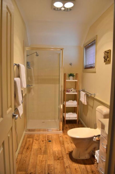 Autumn Affair Cottage 5 - Holiday Jervis Bay 4