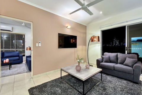 Darwin City Lights Jacuzzi - Holiday Jervis Bay 6