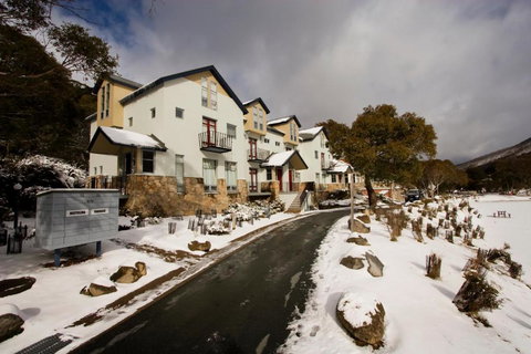 Thredbo Apartment Accommodation - Holiday Jervis Bay 5