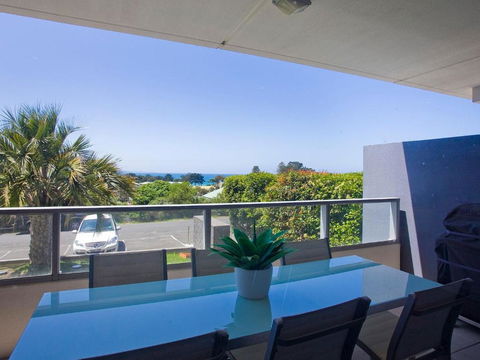 LORNE CHALET APARTMENT 10 Ask About Midweek Deals - Holiday Jervis Bay 3