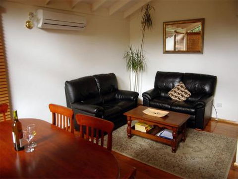 Accommodation Sydney North Forestville 4 Bedroom 2 Bathroom House - Holiday Jervis Bay 2