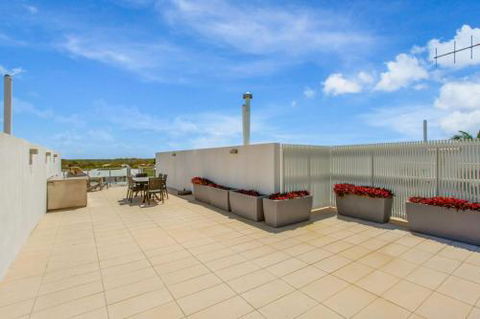 Unit 203 Plantation Rainbow Beach Plantation Resort Top Floor Aircon Free Wi Fi - Holiday Jervis Bay 4