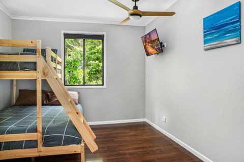 11 Naiad Court Rainbow Shores Fantastic Family Retreat Swimming Pool 200m To Beach Free Wi Fi - Holiday Jervis Bay 2