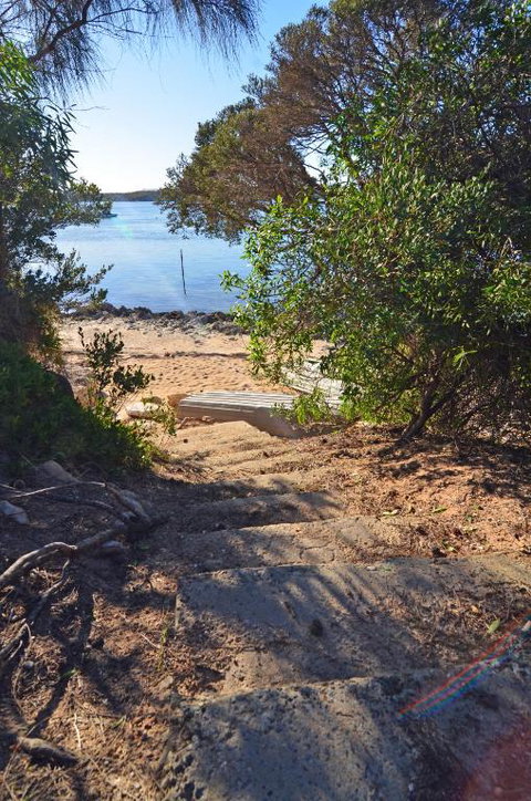 CDC 625 Beach House Incl.rear 2BR Studio - Holiday Jervis Bay 5