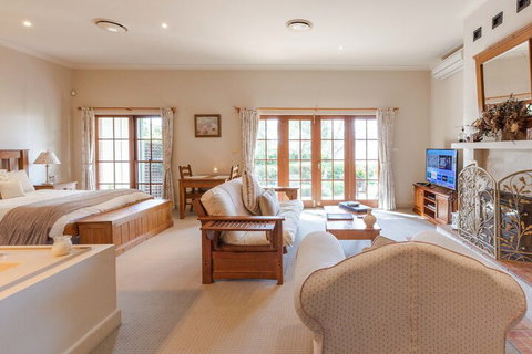 Strathearn Park Lodge - Holiday Jervis Bay 7