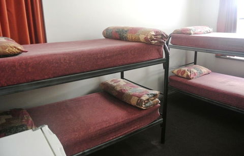 Globe Backpackers & City Oasis Resort - Holiday Jervis Bay 1