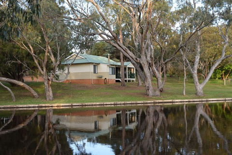 Bushy Lake Chalets - Holiday Jervis Bay 4