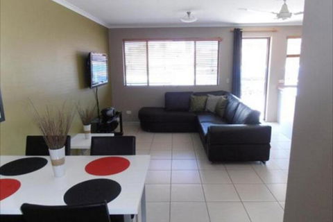 Beachside Court Holiday Apartments - Holiday Jervis Bay 6
