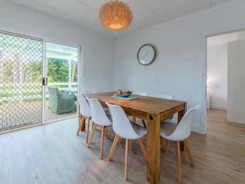 DRIFTAWAY ACROSS FROM SURF BEACH - Holiday Jervis Bay 3