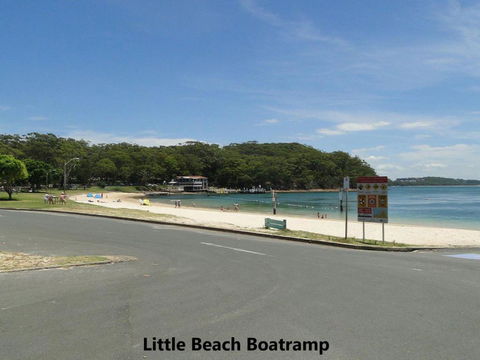 COLUMBIA VIEWS 2 / 9 COLUMBIA CLOSE AIRCON WIFI NETFLIX VIEWS & BOAT PARKING - Holiday Jervis Bay 1