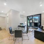 A Cozy & Stylish Suite Near Melbourne Central - Holiday Jervis Bay 0