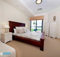 Brookwater Waterfront on Lake Mulwala - Holiday Jervis Bay