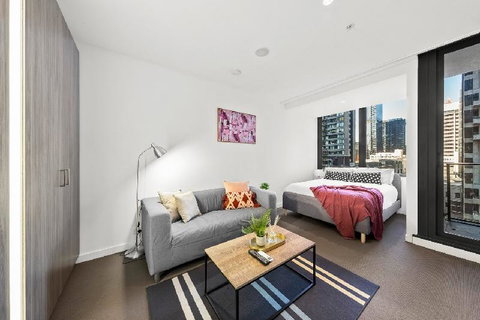 A Stylish & Comfy CBD Studio Near Southern Cross - Holiday Jervis Bay 3