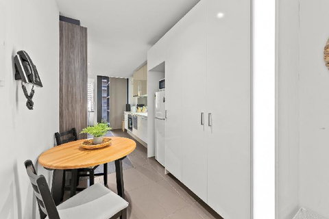 A Stylish & Comfy CBD Studio Near Southern Cross - Holiday Jervis Bay 4