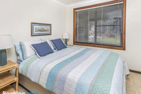 QUARTERDECK Gerringong 4pm Check Out Sundays - Holiday Jervis Bay 3