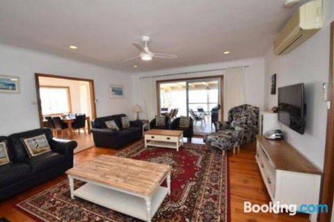 Miramar At Penneshaw KI - Holiday Jervis Bay 6