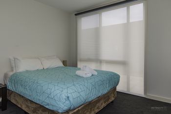 Stylish 3 Bedroom Condo - Holiday Jervis Bay 4