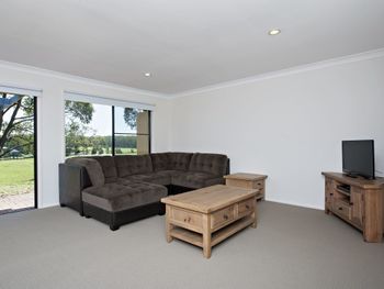 Villa 127 Horizons Golf Resort - Holiday Jervis Bay 6