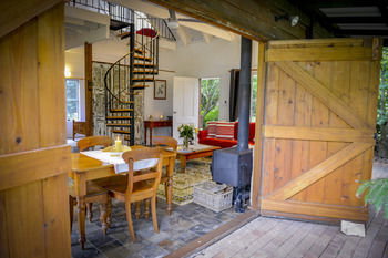 Arcadia Bed & Breakfast & Cottages - Holiday Jervis Bay 6